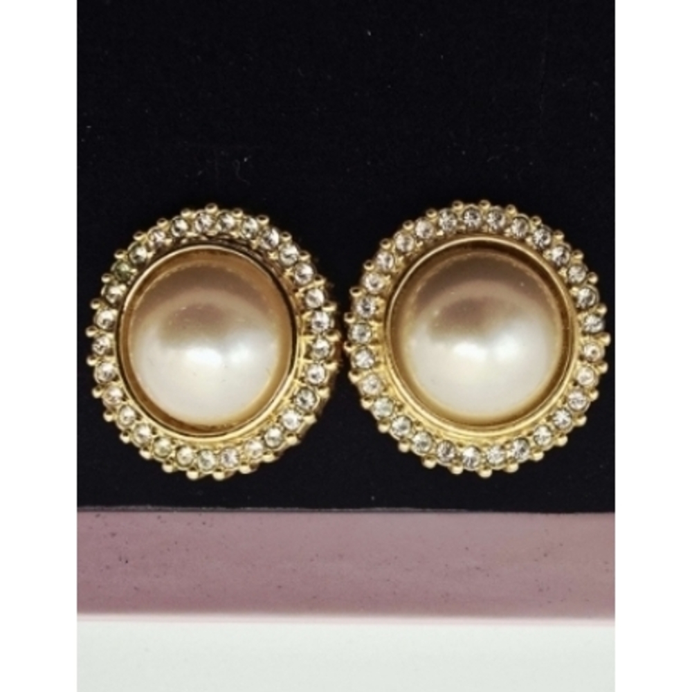 Large Avon pearls crystal 1980s